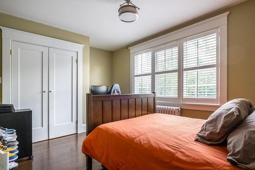 3014 Balmoral Avenue, Burlington, ON - Indoor Photo Showing Bedroom