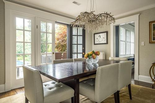 3014 Balmoral Avenue, Burlington, ON - Indoor Photo Showing Dining Room