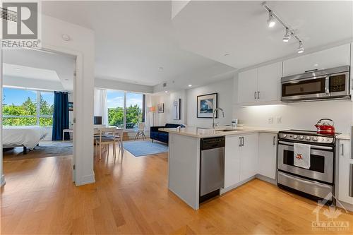 316 Bruyere Street Unit#302, Ottawa, ON - Indoor Photo Showing Kitchen