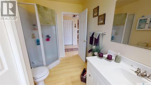 606 Mountain Street, Moosomin, SK - Indoor Photo Showing Bathroom