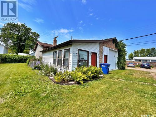 606 Mountain Street, Moosomin, SK - Outdoor