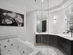 Ensuite bathroom - 