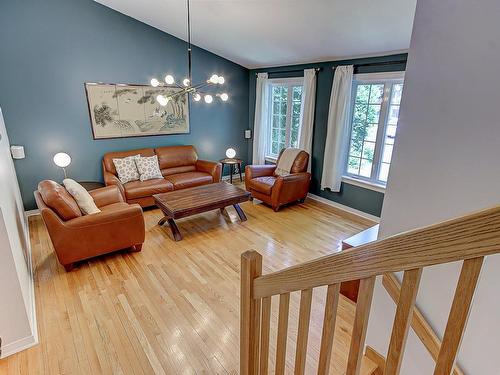 Living room - 1489 Rue Bourbeau, Saint-Bruno-De-Montarville, QC - Indoor Photo Showing Living Room