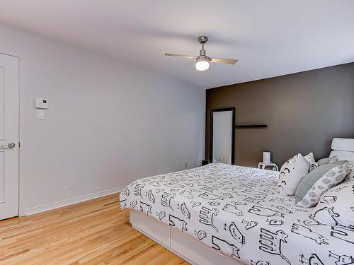 Master bedroom - 1489 Rue Bourbeau, Saint-Bruno-De-Montarville, QC - Indoor Photo Showing Bedroom