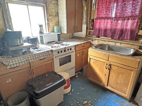 Pcl 26819 Purdom Lake, Nipigon, ON - Indoor Photo Showing Kitchen