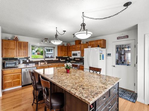 776 Springridge Place, Kamloops, BC - Indoor Photo Showing Kitchen