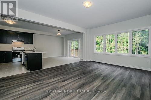 395 Beechwood Forest Lane, Gravenhurst, ON - Indoor Photo Showing Kitchen