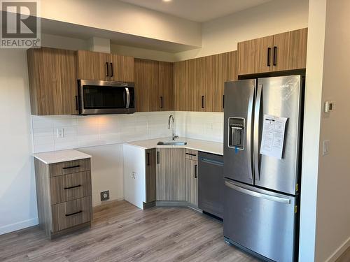 2345 Butt Road Unit# 309, West Kelowna, BC - Indoor Photo Showing Kitchen