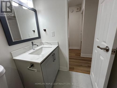 703 - 320 Dixon Road, Toronto, ON - Indoor Photo Showing Bathroom