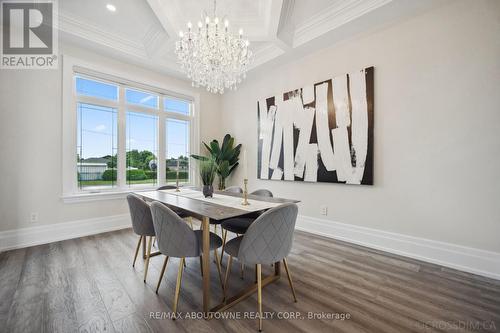 350 Weighton Drive N, Oakville, ON - Indoor Photo Showing Dining Room