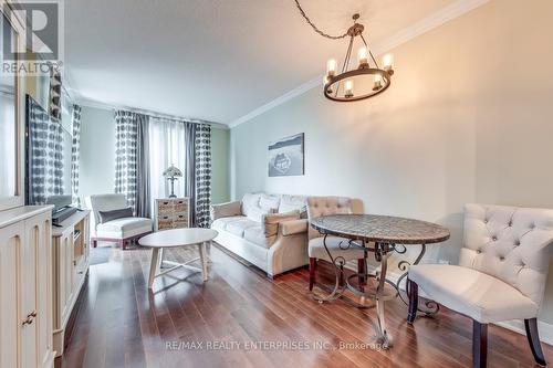 1106 - 2087 Lake Shore Boulevard W, Toronto, ON - Indoor Photo Showing Living Room