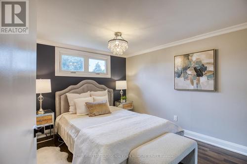 6174 Townwood Court, Mississauga, ON - Indoor Photo Showing Bedroom