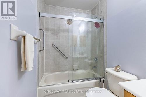 12 Tanglemere Crescent, Brampton, ON - Indoor Photo Showing Bathroom