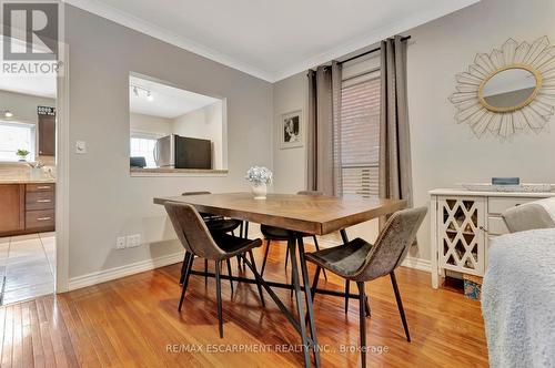 76 Oxford Street, Hamilton, ON - Indoor Photo Showing Dining Room