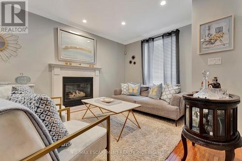 76 Oxford Street, Hamilton, ON - Indoor Photo Showing Living Room With Fireplace