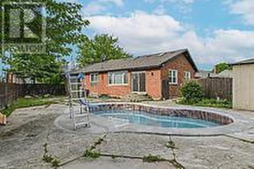 1024 Barton Street E, Hamilton, ON - Outdoor With In Ground Pool