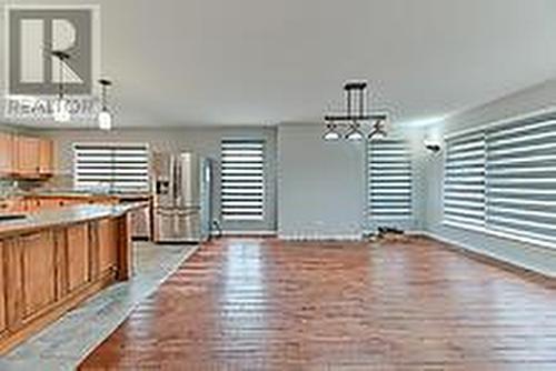 1024 Barton Street, Hamilton (Stoney Creek), ON - Indoor Photo Showing Kitchen