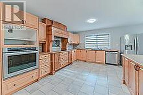 1024 Barton Street, Hamilton, ON - Indoor Photo Showing Kitchen