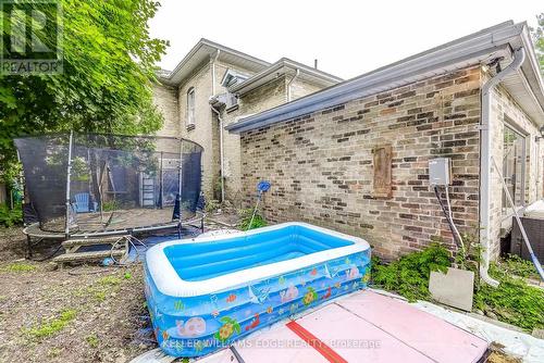 34 Park Avenue, Brantford, ON - Outdoor