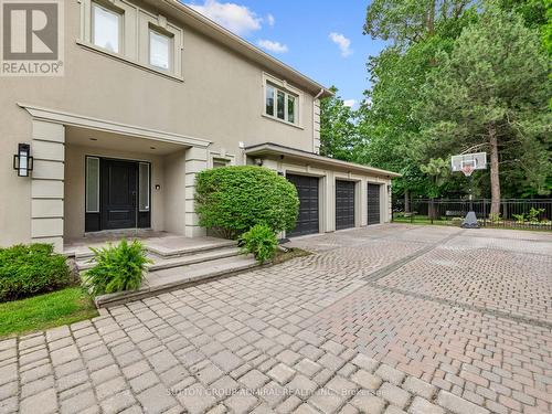 50 Renaissance Court, Vaughan, ON - Outdoor