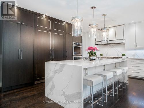 50 Renaissance Court, Vaughan, ON - Indoor Photo Showing Kitchen With Upgraded Kitchen