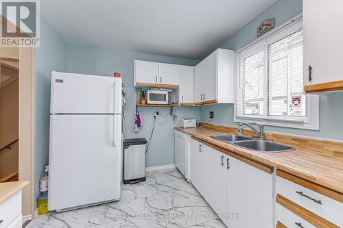 330 Browning Trail, Barrie, ON - Indoor Photo Showing Kitchen With Double Sink