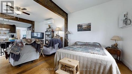 261 Barrie Road, Orillia, ON - Indoor Photo Showing Bedroom