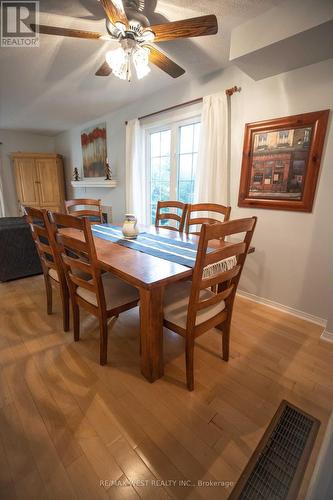 11 - 11 Royalton Lane, Collingwood, ON - Indoor Photo Showing Dining Room