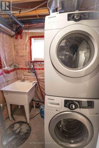 11 - 11 Royalton Lane, Collingwood, ON - Indoor Photo Showing Laundry Room