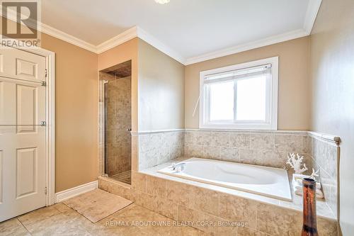 1348 Pilgrims Way, Oakville, ON - Indoor Photo Showing Bathroom