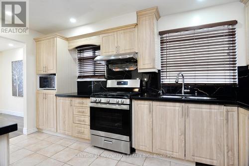 48 Majestic Crescent, Brampton, ON - Indoor Photo Showing Kitchen With Double Sink