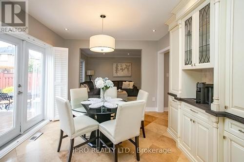 6373 Donway Drive, Mississauga, ON - Indoor Photo Showing Dining Room