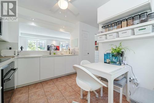 39 - 199 Hillcrest Avenue, Mississauga, ON - Indoor Photo Showing Kitchen