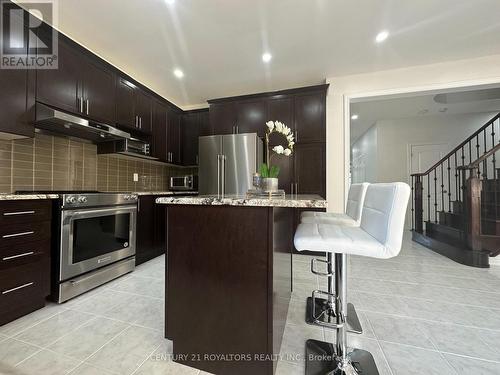 28 Russell Creek Drive, Brampton, ON - Indoor Photo Showing Kitchen With Stainless Steel Kitchen With Upgraded Kitchen