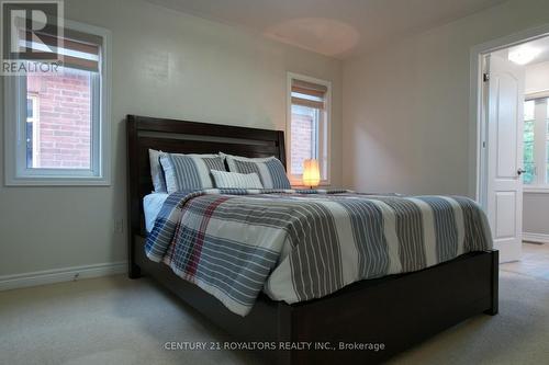 28 Russell Creek Drive, Brampton, ON - Indoor Photo Showing Bedroom