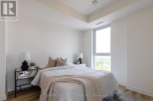 405 - 335 Wheat Boom Drive, Oakville, ON - Indoor Photo Showing Bedroom
