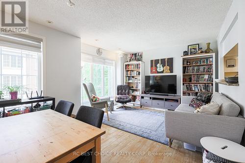 276 - 3 Everson Drive, Toronto, ON - Indoor Photo Showing Living Room