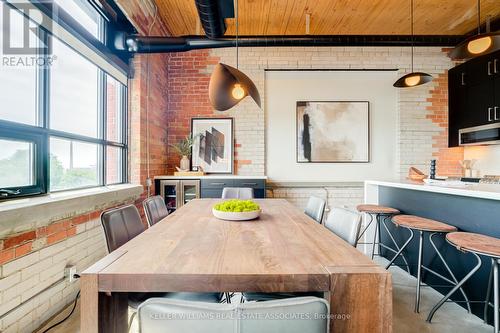 517 - 68 Broadview Avenue, Toronto, ON - Indoor Photo Showing Dining Room