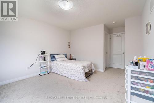 123 Freedom Crescent, Hamilton, ON - Indoor Photo Showing Bedroom