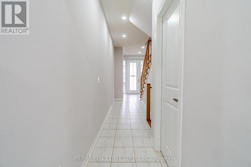 123 Freedom Crescent, Hamilton, ON - Indoor Photo Showing Other Room