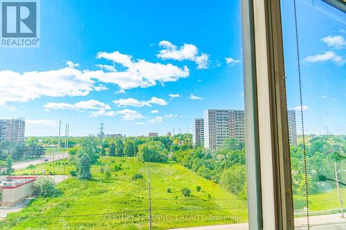 611 - 2550 Lawrence Avenue E, Toronto, ON - Outdoor With View