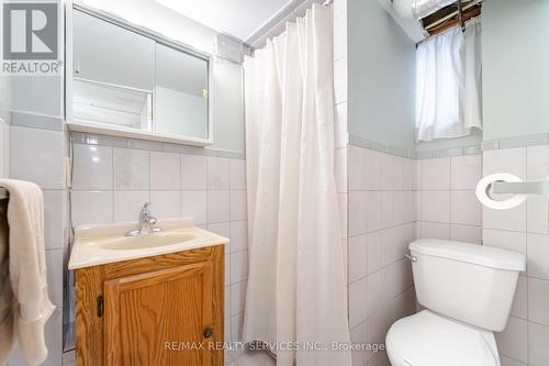 671 Milverton Boulevard, Toronto, ON - Indoor Photo Showing Bathroom