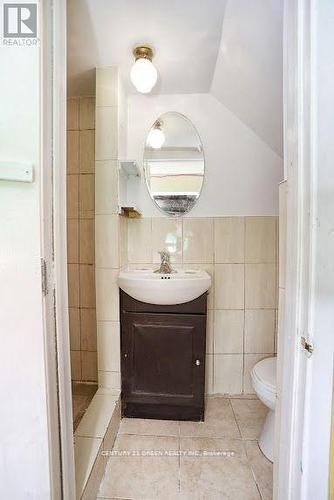 31 Birkdale Road, Toronto, ON - Indoor Photo Showing Bathroom