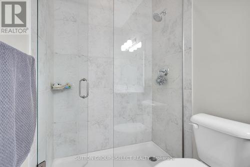 1303 - 240 Villagewalk Boulevard, London, ON - Indoor Photo Showing Bathroom