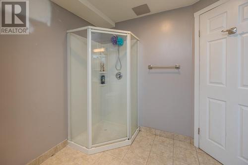 229 Dupre Avenue, Prince George, BC - Indoor Photo Showing Bathroom