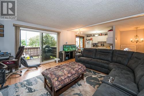 229 Dupre Avenue, Prince George, BC - Indoor Photo Showing Living Room