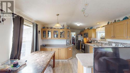 2283 Heaton Road, Quesnel, BC - Indoor Photo Showing Kitchen