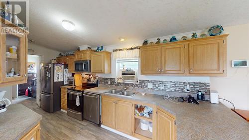 2283 Heaton Road, Quesnel, BC - Indoor Photo Showing Kitchen With Double Sink