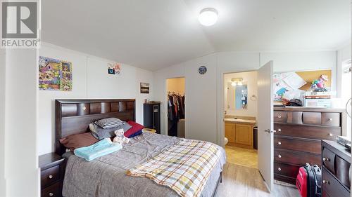 2283 Heaton Road, Quesnel, BC - Indoor Photo Showing Bedroom