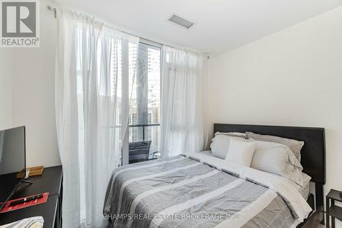 305 - 159 Wellesley Street E, Toronto, ON - Indoor Photo Showing Bedroom